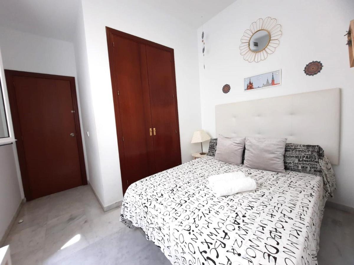 Apartment Budget & Lovely Setas Seville